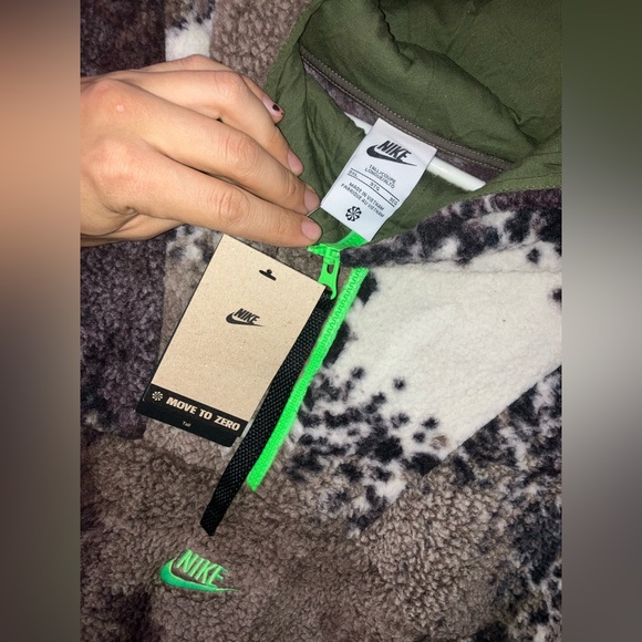 NWT Nike Sherpa 1/4 Zip Hoodie - Picture 2 of 8